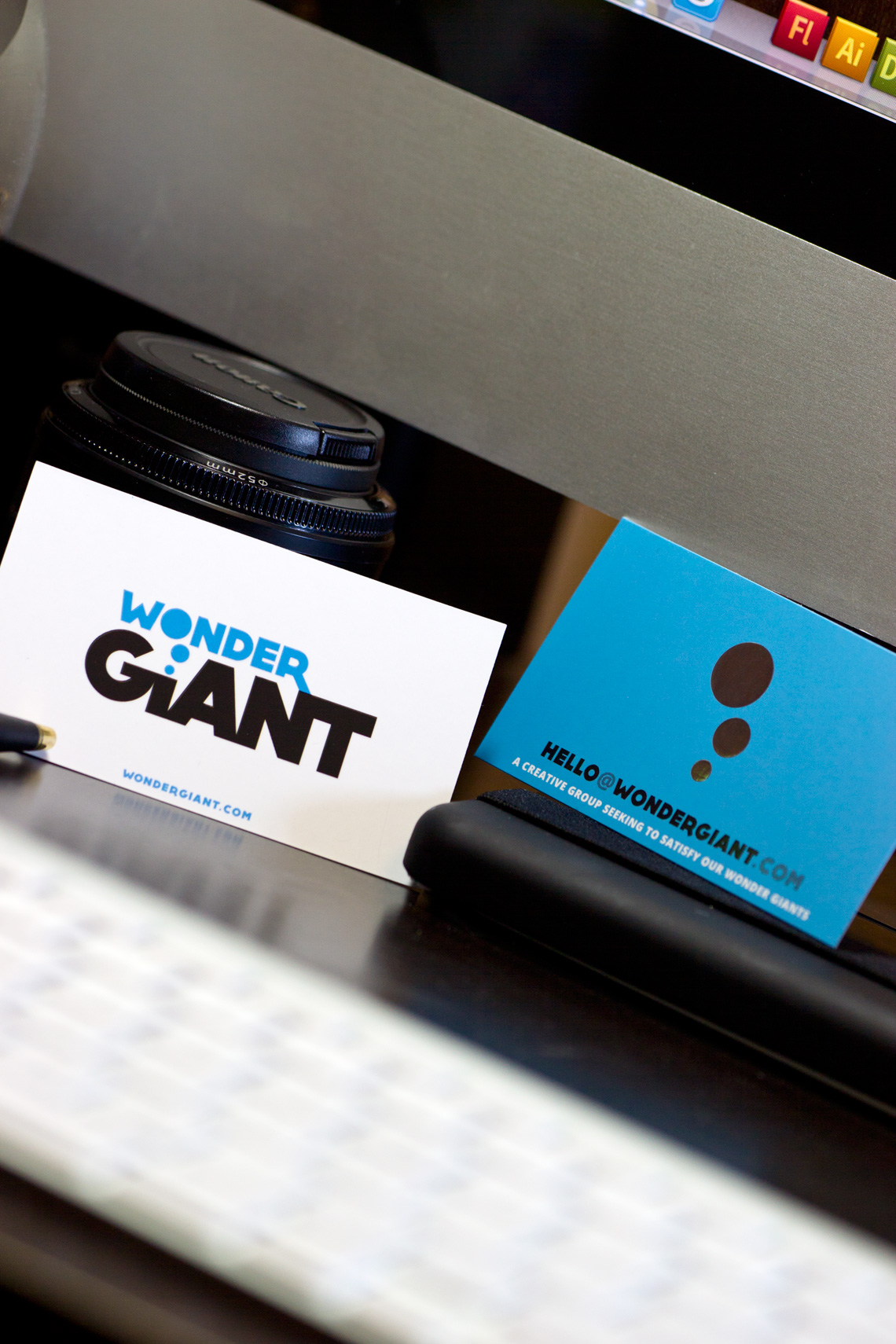 wonder giant business cards